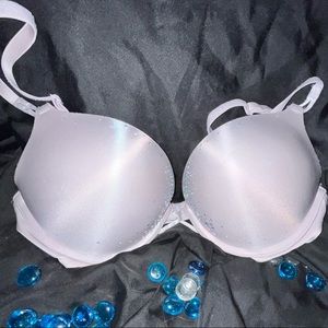 Victoria’s Secret Bombshell Bra